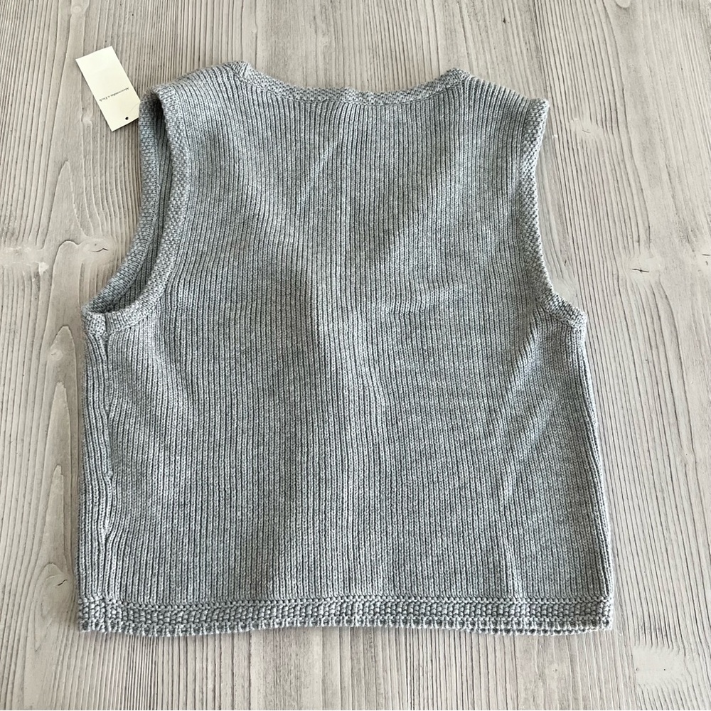 Abercrombie & Fitch Gray Knit Vest - Picture 2 of 3